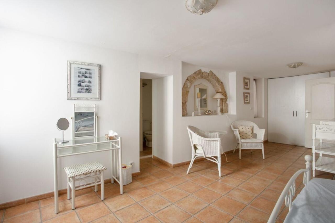 فيلا Charming And Quaint 2-Bed House In Marseillan المظهر الخارجي الصورة